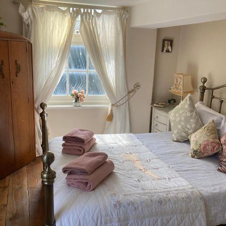 팰머스 The Kiddly - Central, Old Town, Lively, Dog Friendly, Parking. 아파트 외부 사진